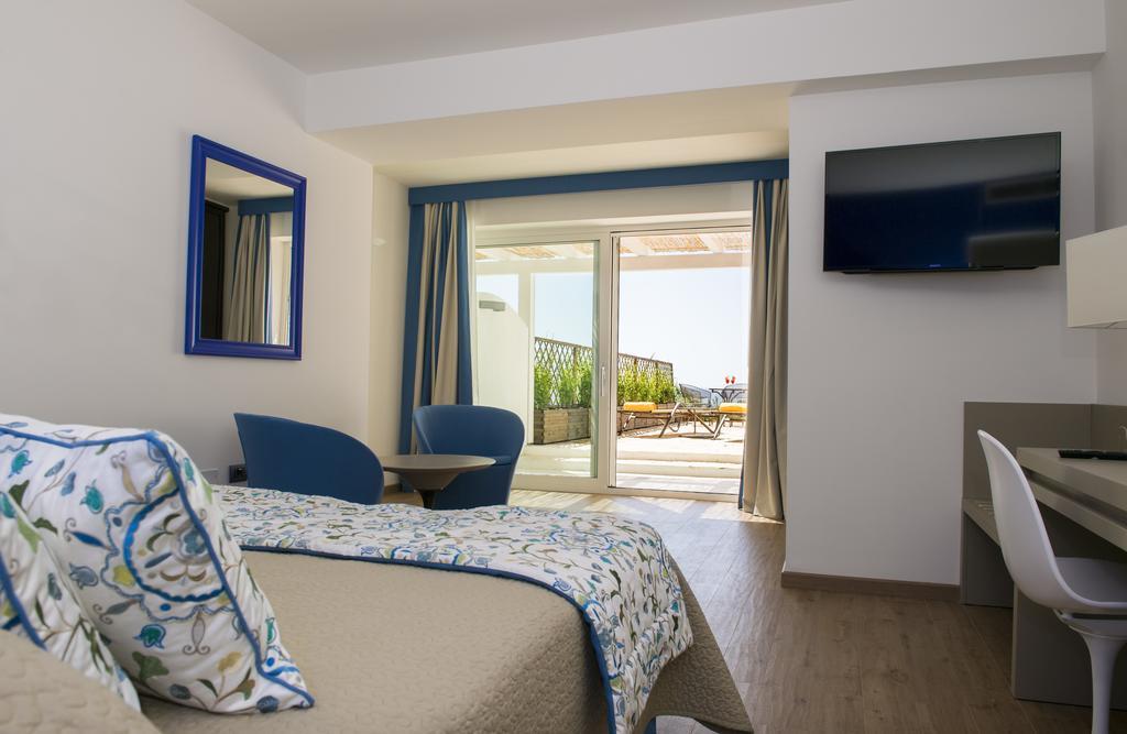 Chambre Double de Luxe avec Jardin - Vue sur Mer